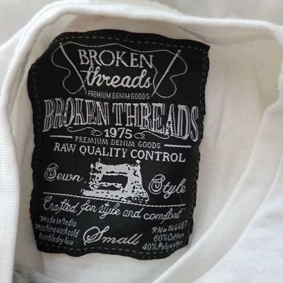Broken Threads Pineapple Tee - Picture 3 of 4